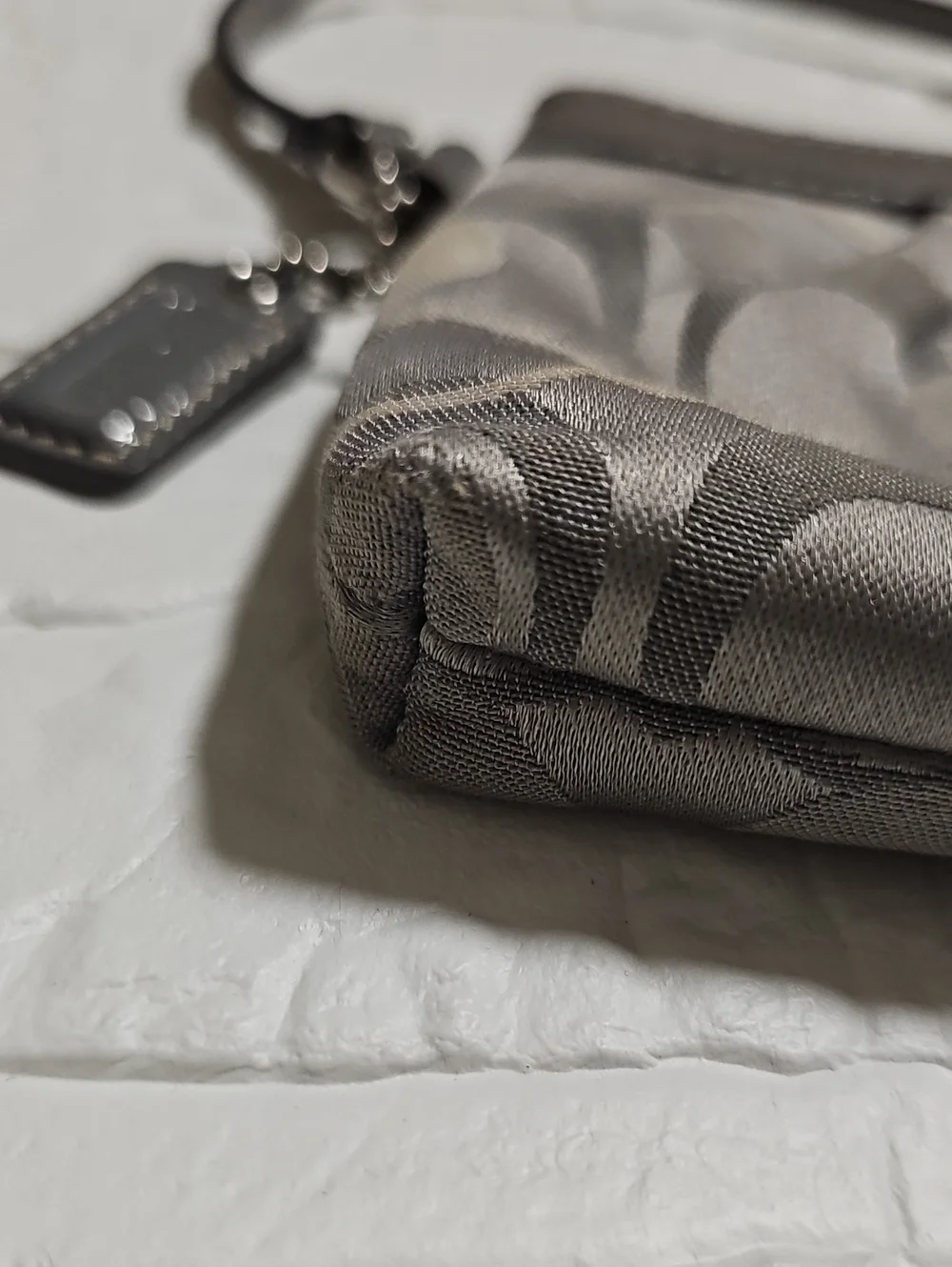 Coach wristlet gray